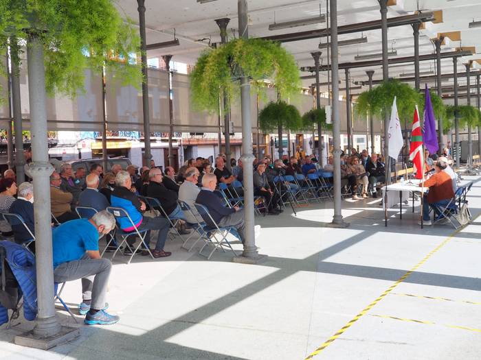 Pentsiodunen elkarretaratze  4 1634629717877