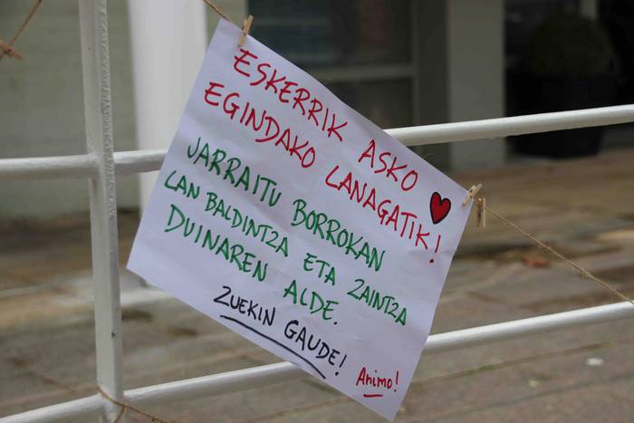 Esker hitzak, loreekin 21 1592050826156