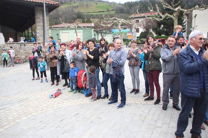 Aitor Mendiluzeri omenaldia  4 1520688721556