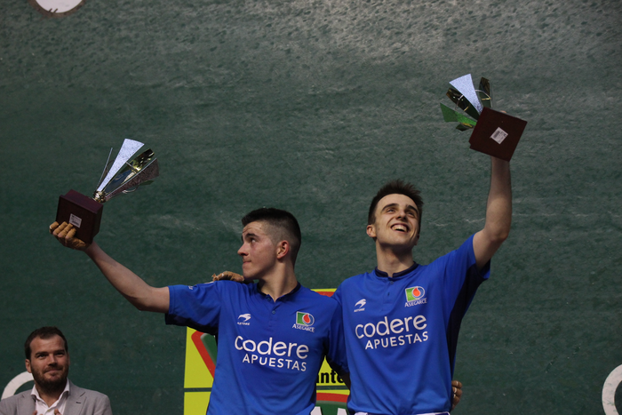 Hautsi, eta nagusi 34 1491073924179