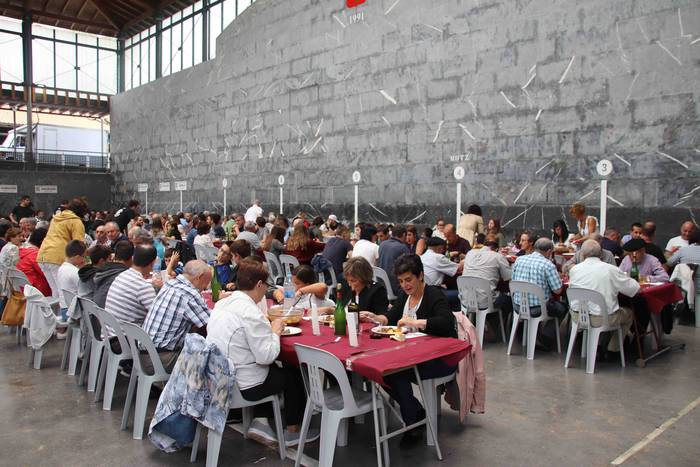 Frontoia bete da txekorra ja 3 1565532401332