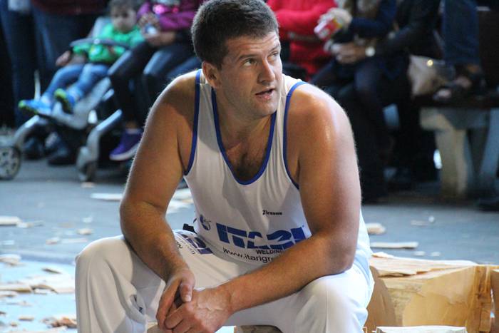 Erakustaldiz betetako arrats 15 1507489926905