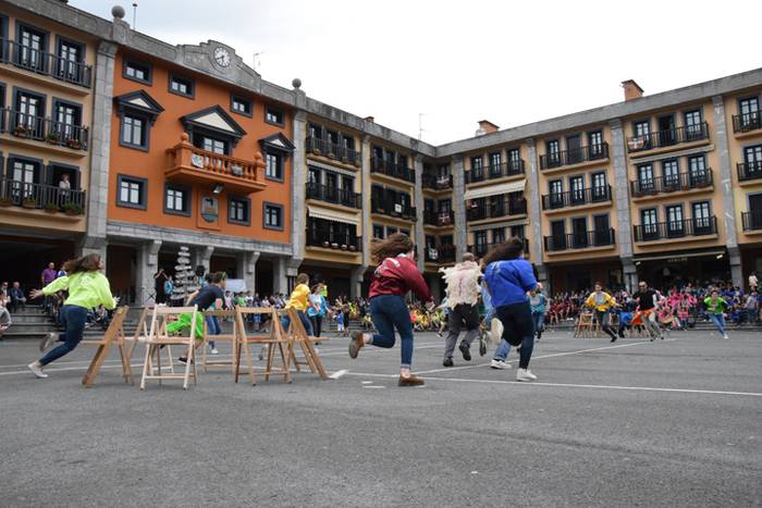 Anoeta kuadrilla eguna 2016 24 1463855786626