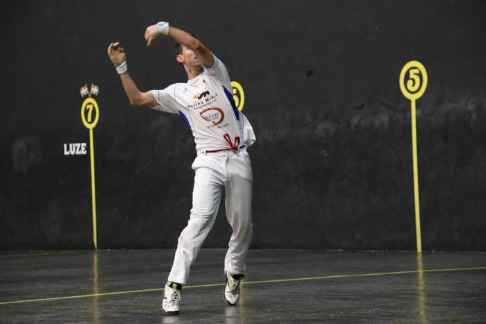 Zubizarretari jantzi dio txa 43 1568573508263