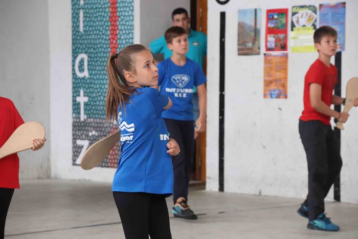 Txikiek pilotari handiak dir 49 1565875098465