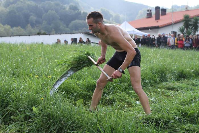 Mikel Lizartzak 40 kilogatik 84 1634046884565