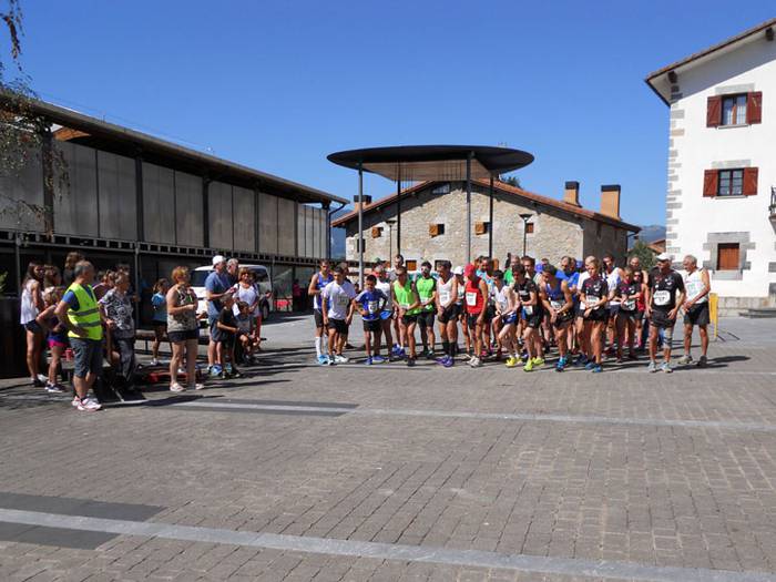 Adunako Ama Birjin jaiak 2016 12 1470666282160