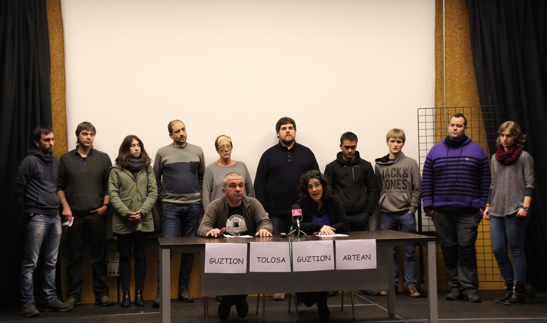 Udalak "espazio publikoa erabiltzeko modua inposatu" nahi du, Guztion Tolosa taldearen ustez