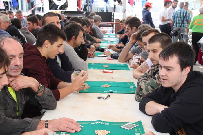 Erraldoiak, buruhandiak eta  2 1505067761896