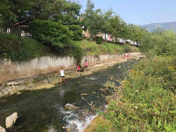 Ibarrako gazteek erreka garb 3 1532681514576