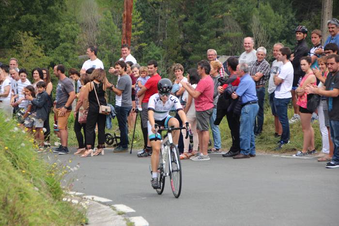 Maldan gora plazara heldu ar 35 1502801447562