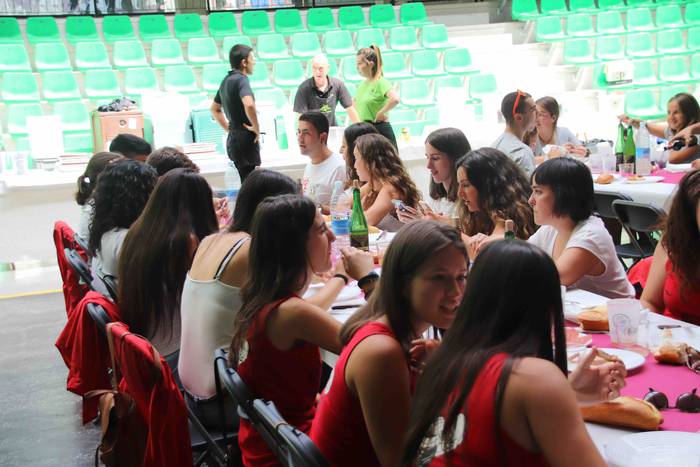 Bazkaldu ere frontoian egite 14 1566484657008