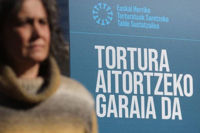 «Norbaitek galdetu dizue torturetan jasandako biolentzia matxistaz?»