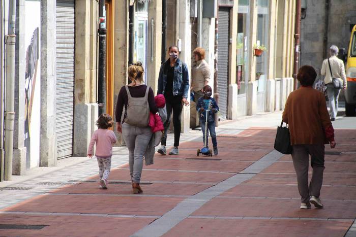 Mugimendu erdi librea 22 1588012120739