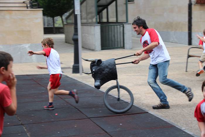 Piztu da festa, txupinarekin batera 20 1467994833451