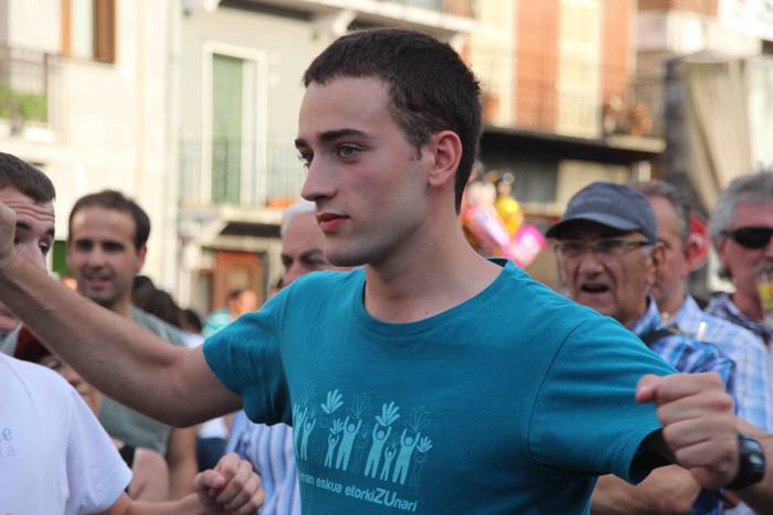 Bero sargoria, sagardoz bust 124 1532983755201