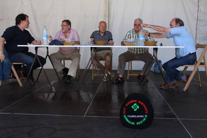 Herritarrentzat sagardoa eta 34 1502639317217