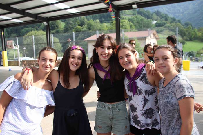 Jolasean igaro dute arratsal 26 1567097333843