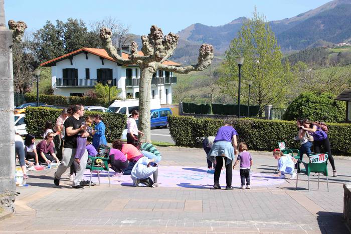 Eskuz esku morez margotu dut 28 1553963607808