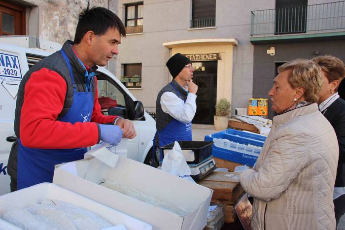 Azoka eguna ospatu dute Bera 42 1541345998750