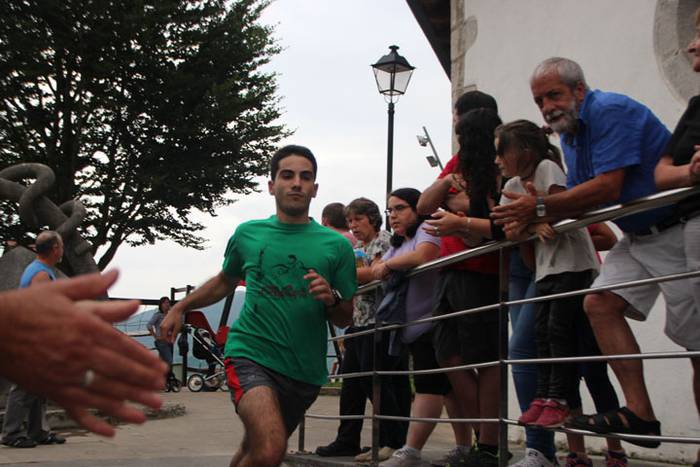 Zaldi gainean lasterka Abalt 56 1498413345985