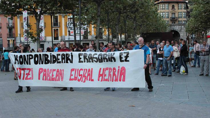 Herrira-ren operazioan atxilotuek, Espainiako Gobernua auzitara