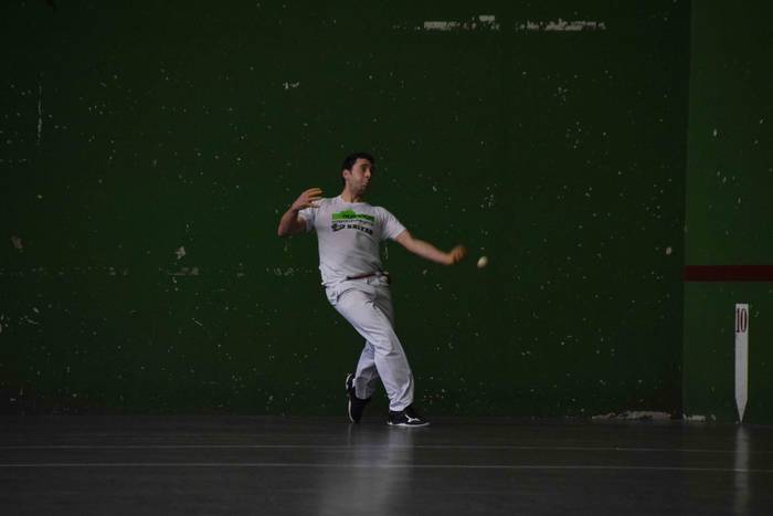 Eskuz Binakako Santio Txapel 24 1627541733016