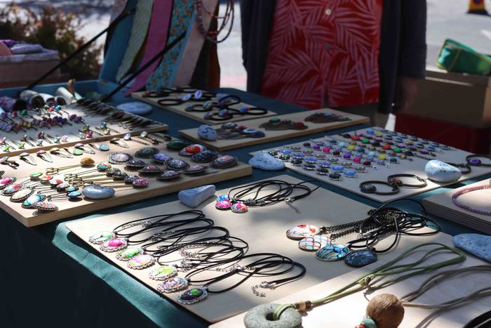 Artisau eta janari postuz be 38 1653821447265