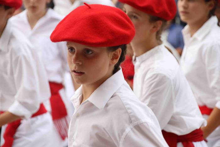 Dantzak, txistuak eta trikit 94 1565549127141