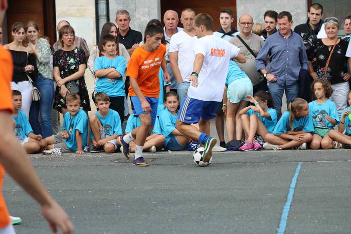 Antrax taldeak irabazi du Sa 49 1532515405157