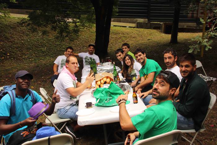 Kuadrillan bazkaltzea bezala 36 1564494478559