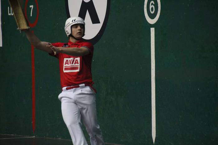 ZESTA PUNTA ELOLAREN OROIMEN 100 1512735822262