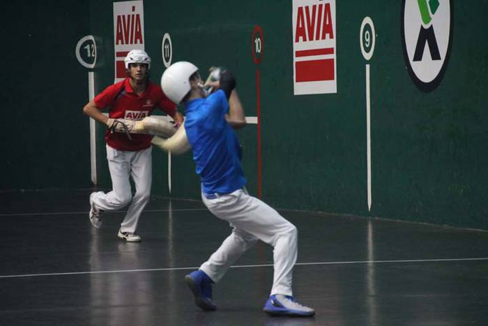 ZESTA PUNTA ELOLAREN OROIMEN 65 1512735630361