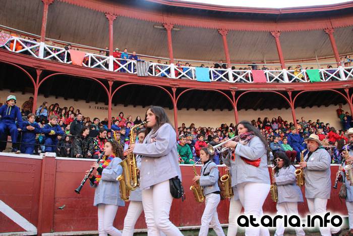 ostegun gizena 2016 zezen plaza 27 1454608266766