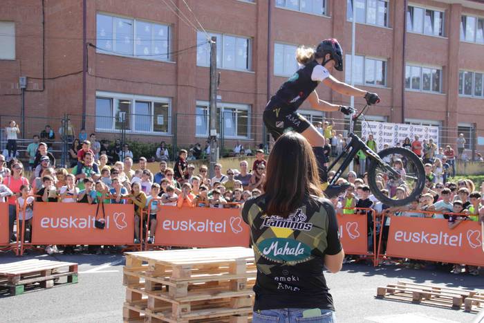 Kilometroak eguna, joko eta  74 1664724055193