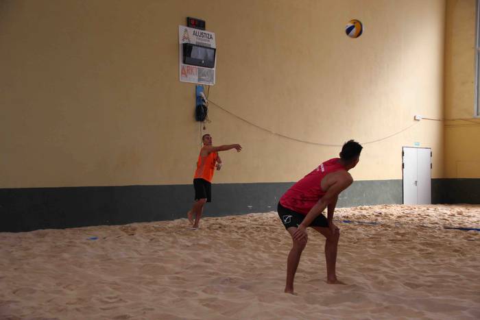 Auzoko jaiak, hondar gainean 2 1571486310930