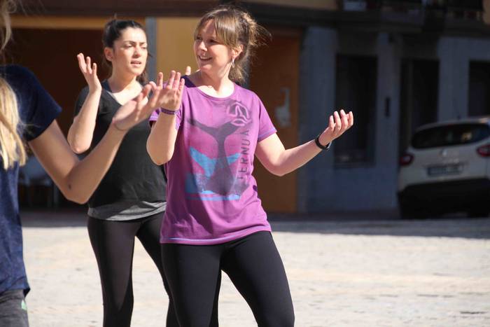 irura-gazte-asanblada-zunba- 20 1553343546571