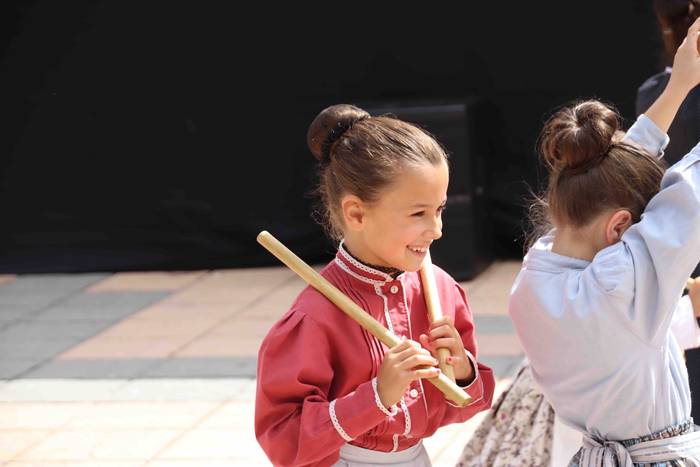 Euskal dantzek harrobia dute 49 1567950063800