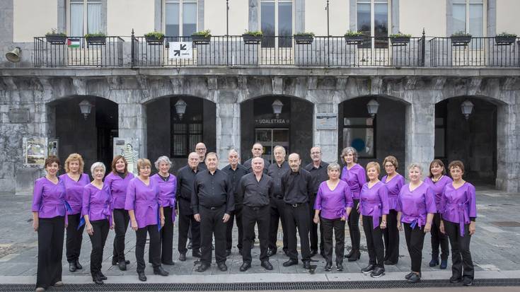 Ahotsak sendo eta  gogoa bero