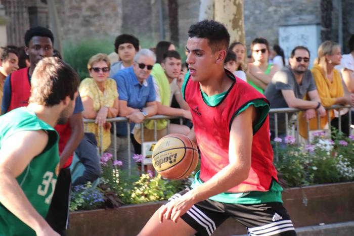 Parte hartze handia TAKEren  17 1530008445275