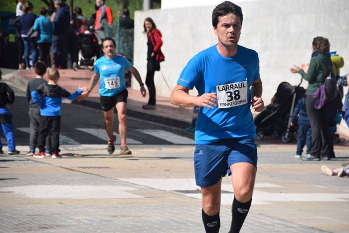 Hassan Ait Chaou eta Maitane 84 1489934061868