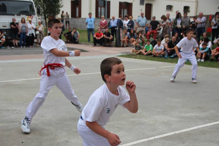 Puzgarriak, pilota eta karta 20 1501613771762