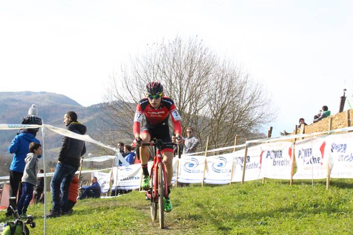 ASTEASUKO ZIKLO KROSA 2016 56 1481215935085