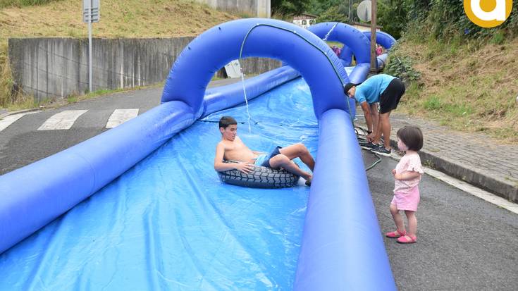 Ura, txikienen gozamenerako