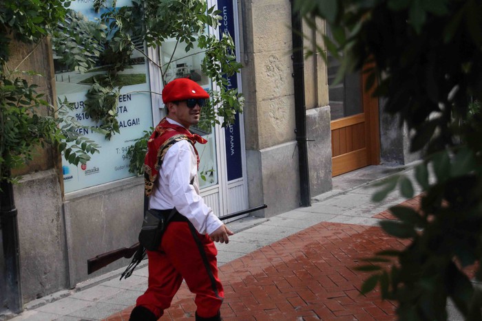 Berdez esnatzen da ekainaren 24a - 46