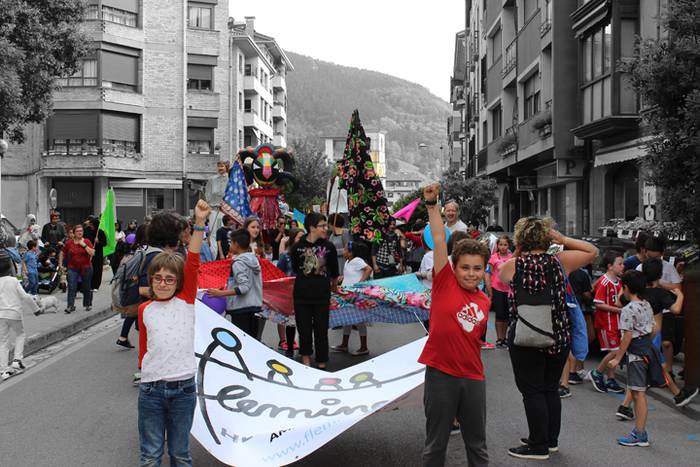 Aniztasuna, 10 arrazoi eta m 16 1526401121928