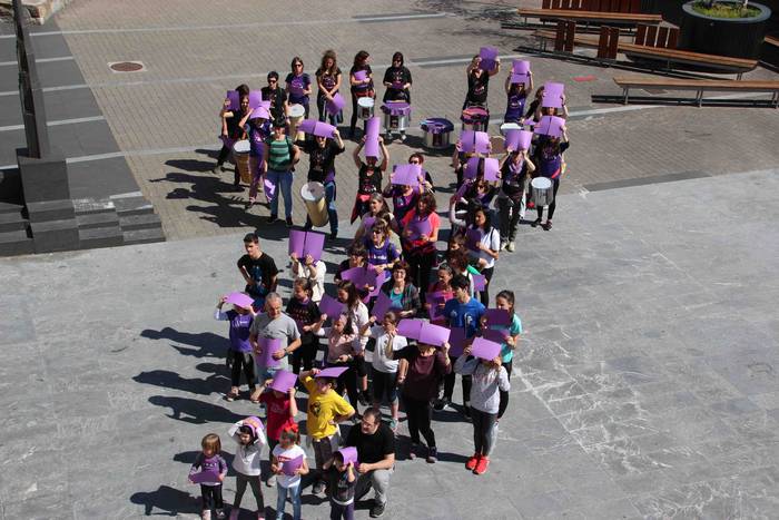 Eskuz esku morez margotu dut 39 1553963612853