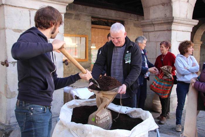 Herritarrei esker onez, konp 12 1555413761301