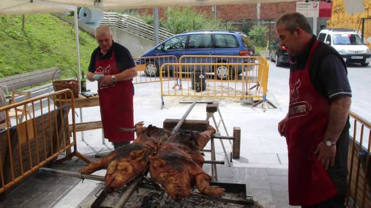 Txerri festa Tolosako Larramendi auzoan