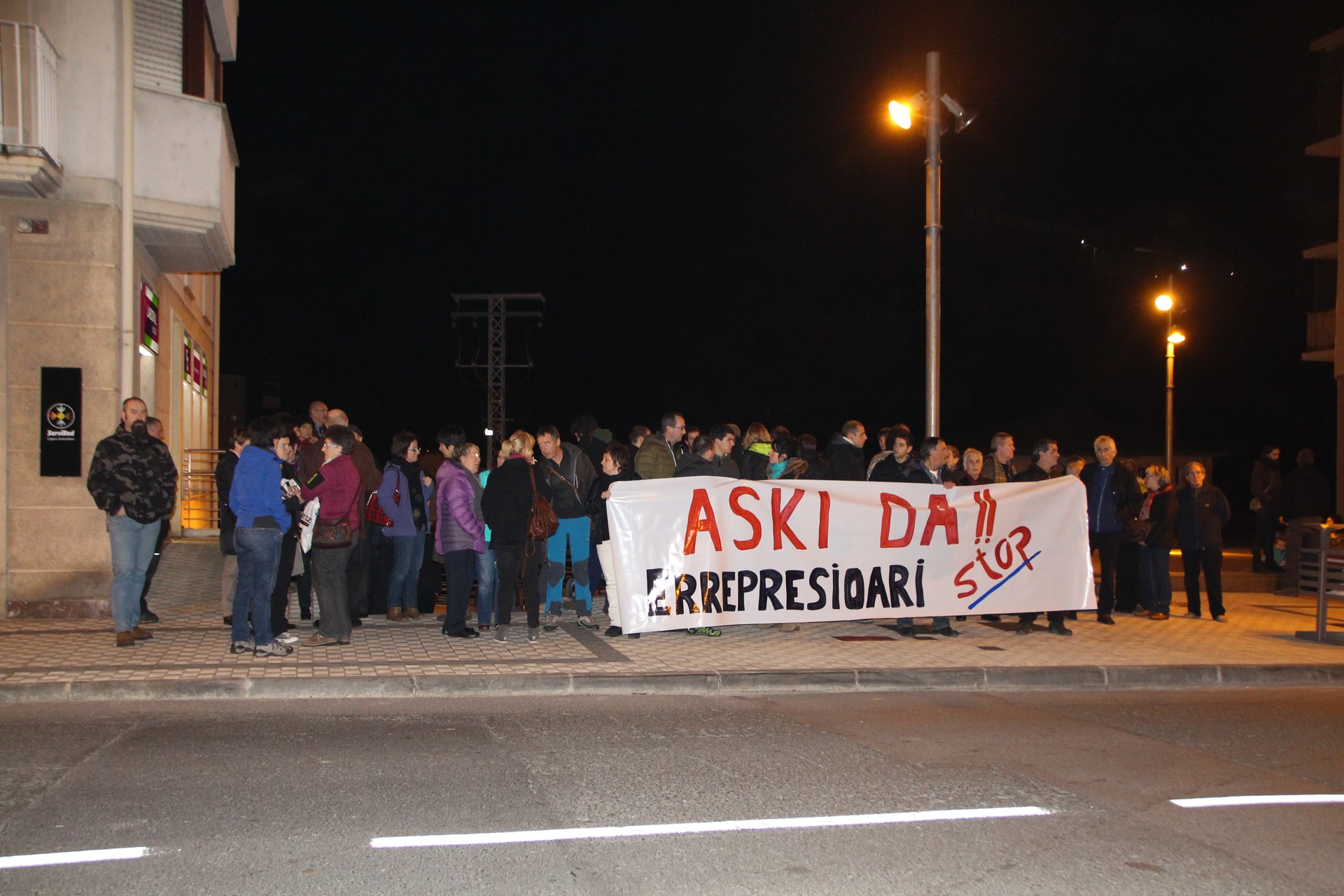Elkartasun gehiago atzo atxilotutako 16 lagunentzat